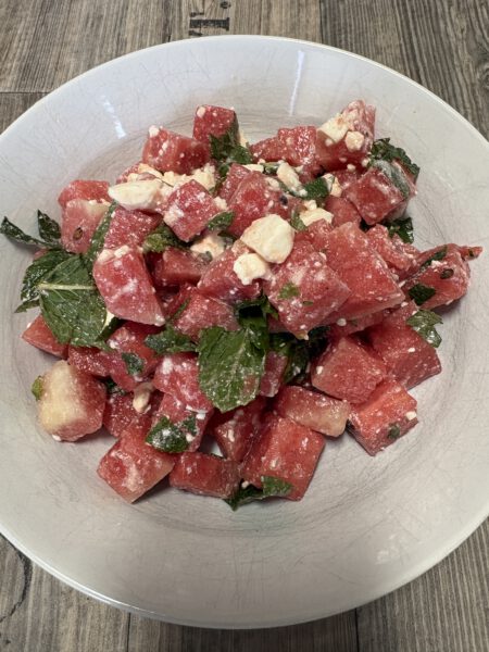 Wassermelone-Feta Salat mit Minze